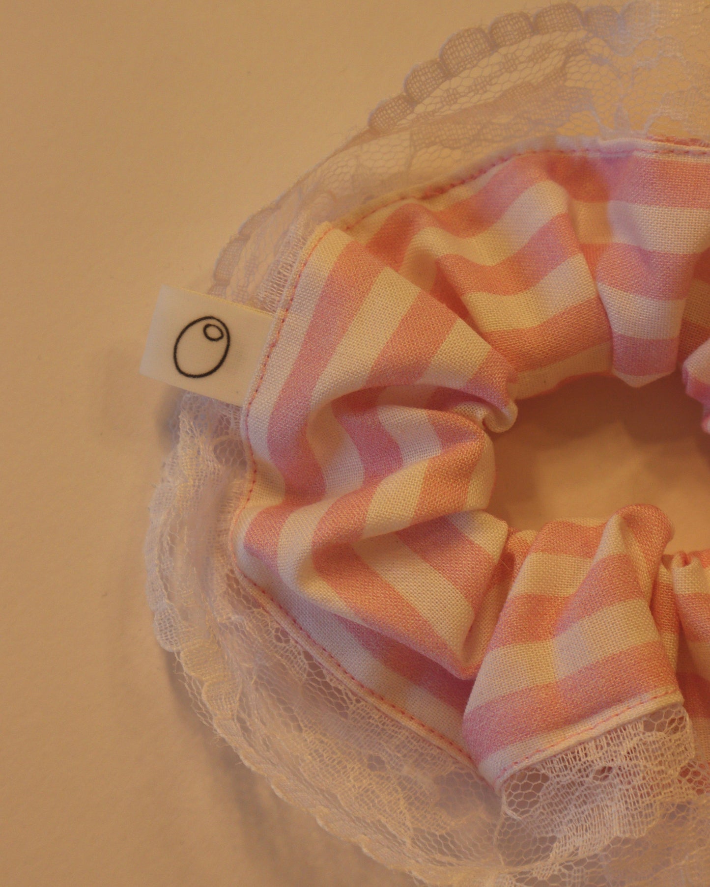 Solo Martini Scrunchie - Pink