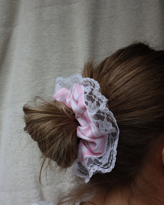 Solo Martini Scrunchie - Pink